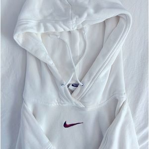 women’s white nike hoodie